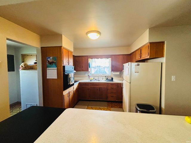 2606 Bolton Drive, Fort Wayne, IN 46803