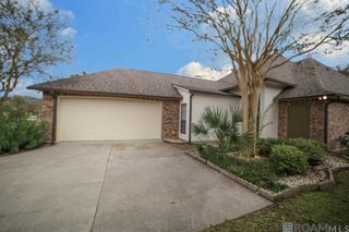 9504 Country Lake Dr, Baton Rouge, LA 70817