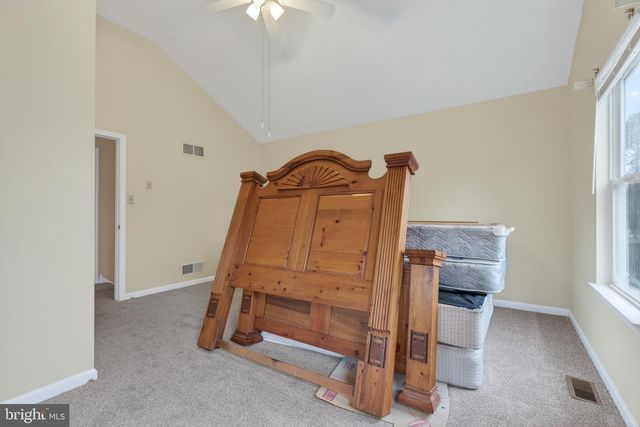 6 HARMONY CT, Newark, DE 19711