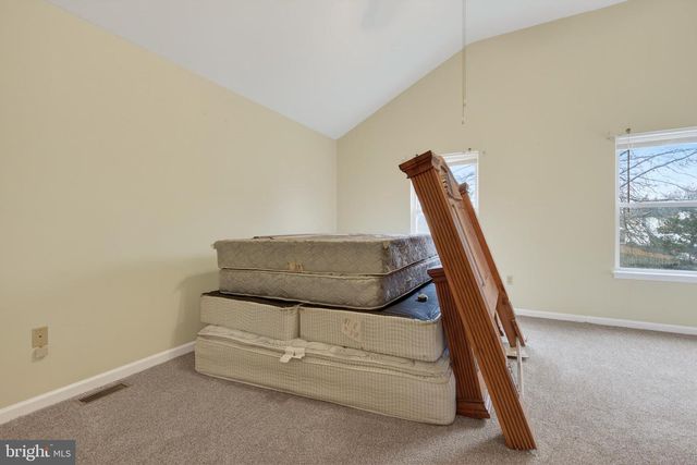 6 HARMONY CT, Newark, DE 19711