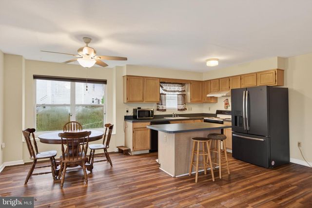 6 HARMONY CT, Newark, DE 19711