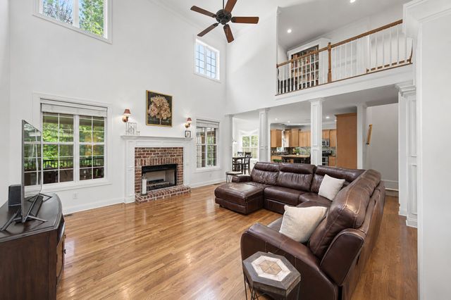 9716 Mountain Ash Ct, Brentwood, TN 37027