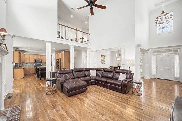 9716 Mountain Ash Ct, Brentwood, TN 37027