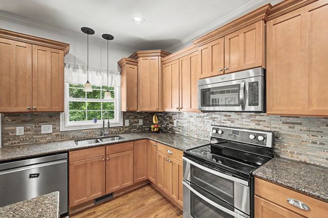 9716 Mountain Ash Ct, Brentwood, TN 37027