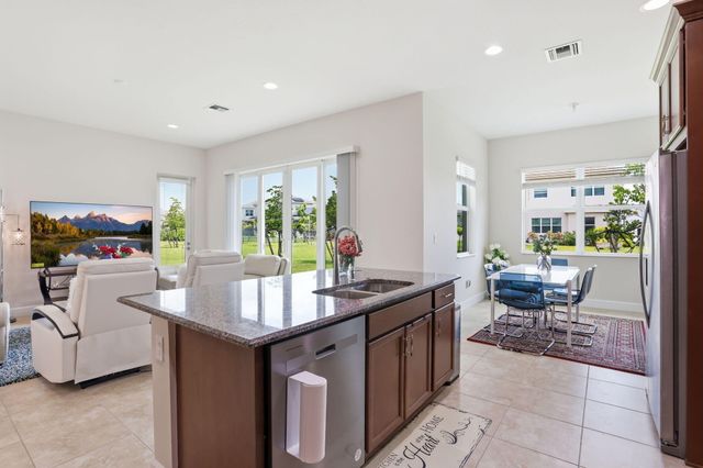 5572 Liberty Lane, Westlake, FL 33470
