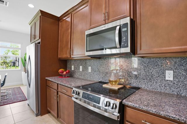 5572 Liberty Lane, Westlake, FL 33470