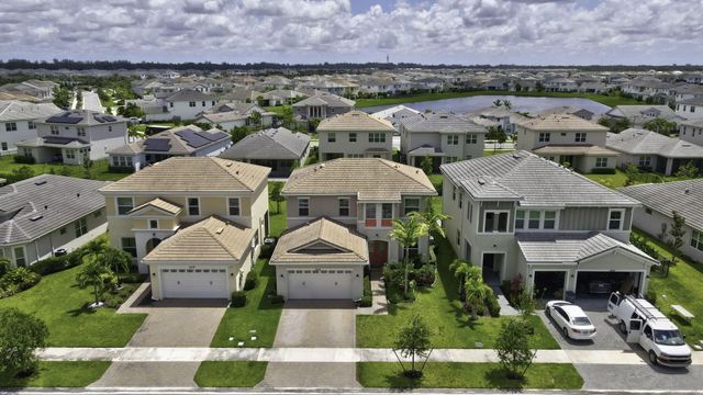 5572 Liberty Lane, Westlake, FL 33470