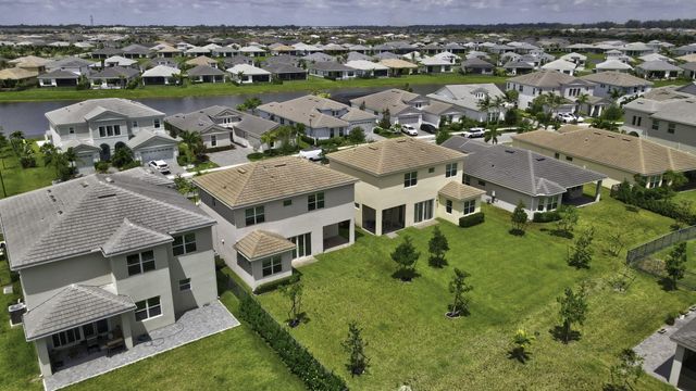 5572 Liberty Lane, Westlake, FL 33470