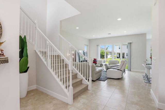 5572 Liberty Lane, Westlake, FL 33470
