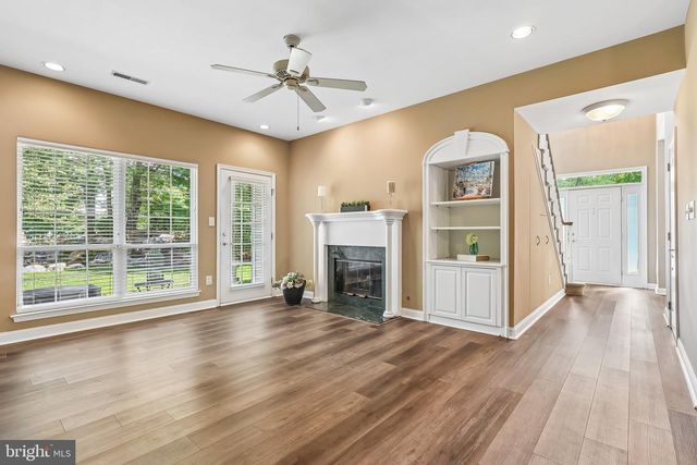 30 GRAND BANKS CIR, Marlton, NJ 08053