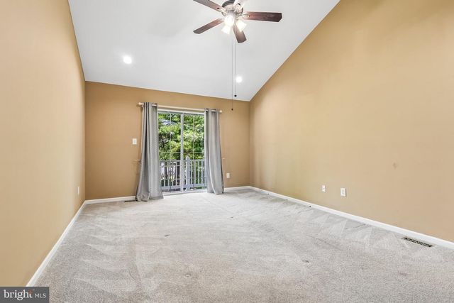 30 GRAND BANKS CIR, Marlton, NJ 08053