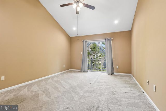 30 GRAND BANKS CIR, Marlton, NJ 08053