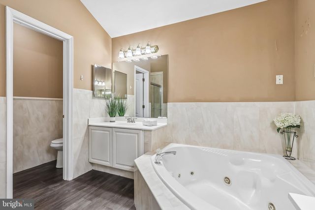 30 GRAND BANKS CIR, Marlton, NJ 08053