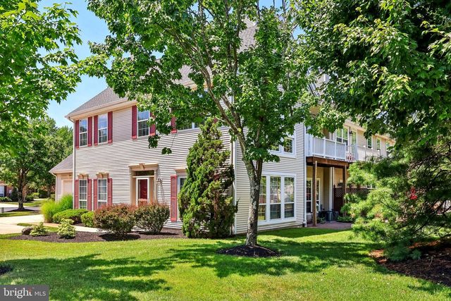 30 GRAND BANKS CIR, Marlton, NJ 08053