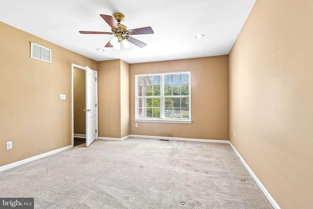 30 GRAND BANKS CIR, Marlton, NJ 08053