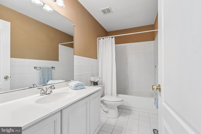 30 GRAND BANKS CIR, Marlton, NJ 08053