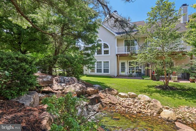 30 GRAND BANKS CIR, Marlton, NJ 08053