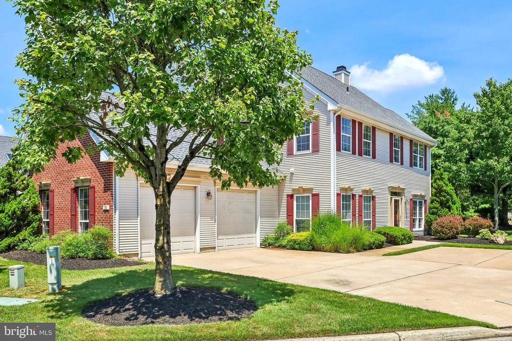 30 GRAND BANKS CIR, Marlton, NJ 08053