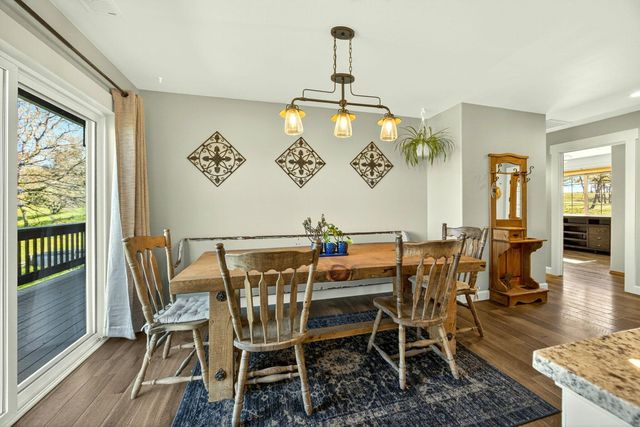 200 Mount Castle Drive, Eagle Point, OR 97524