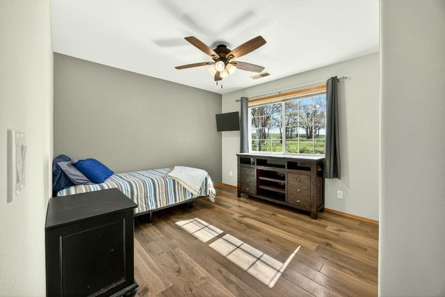 200 Mount Castle Drive, Eagle Point, OR 97524