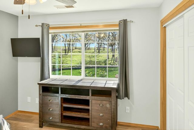 200 Mount Castle Drive, Eagle Point, OR 97524