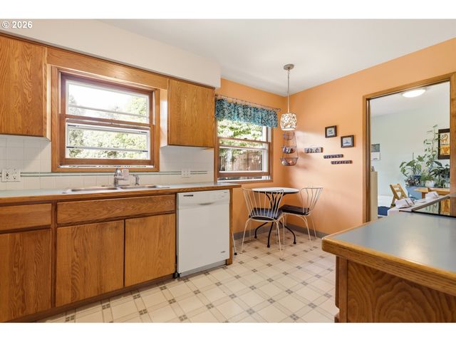4503 Se FRANKLIN St, Milwaukie, OR 97222