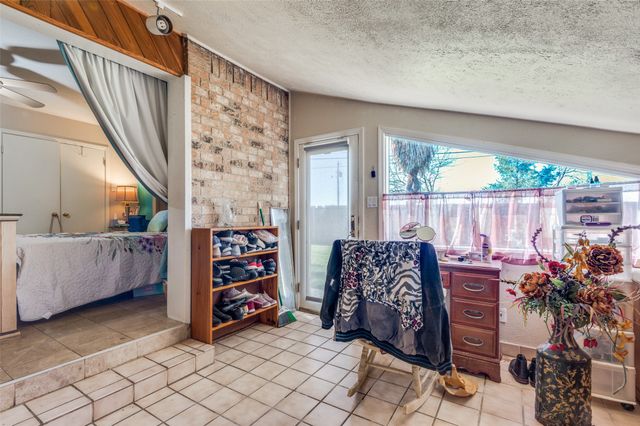 2209 Cecilia Court, Irving, TX 75060