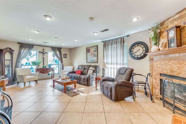 2209 Cecilia Court, Irving, TX 75060