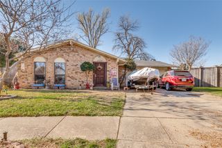 2209 Cecilia Court, Irving, TX 75060