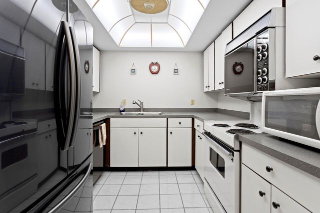 220 BELLEVIEW BOULEVARD 702, Belleair, FL 33756