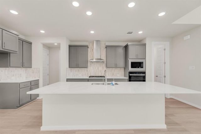 324 Amista DR, Liberty Hill, TX 78642