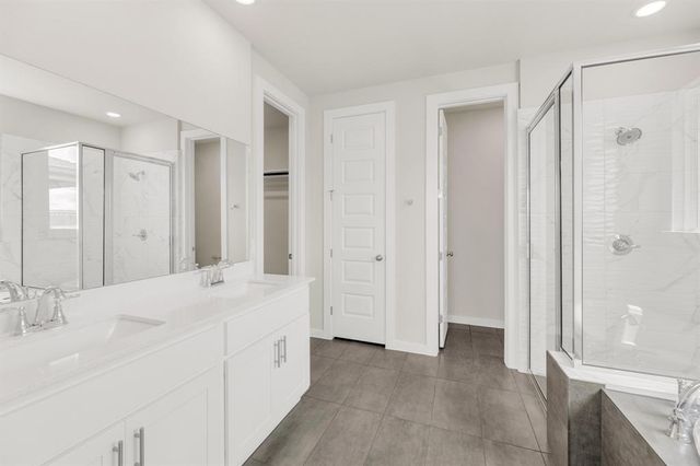 324 Amista DR, Liberty Hill, TX 78642