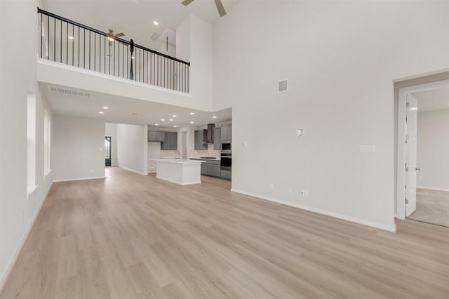 324 Amista DR, Liberty Hill, TX 78642
