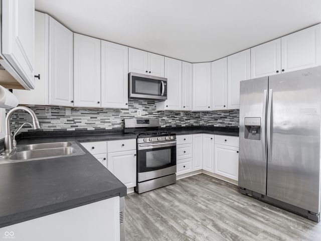 671 Maple Lane, Mooresville, IN 46158