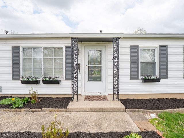 671 Maple Lane, Mooresville, IN 46158