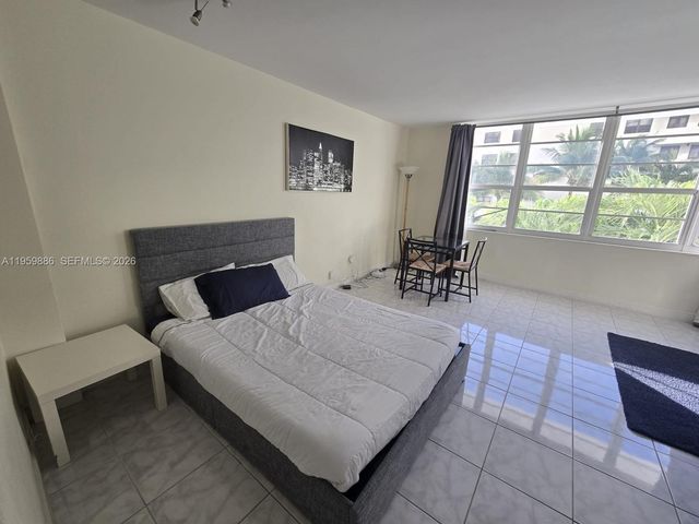 100 Lincoln Rd 532, Miami Beach, FL 33139