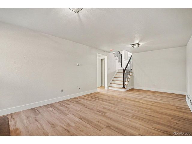 362 Salem St, Aurora, CO 80011