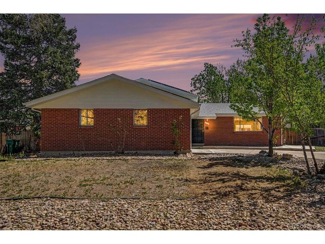 362 Salem St, Aurora, CO 80011