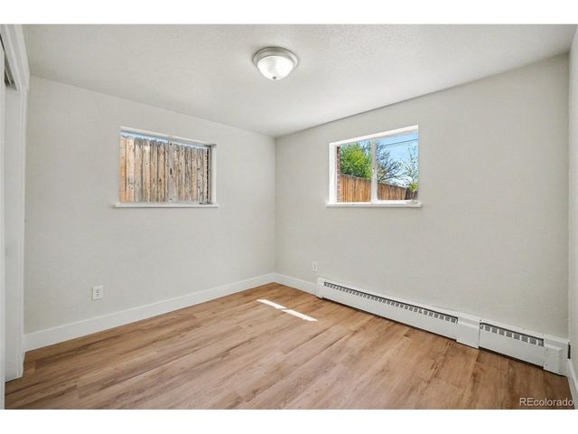 362 Salem St, Aurora, CO 80011