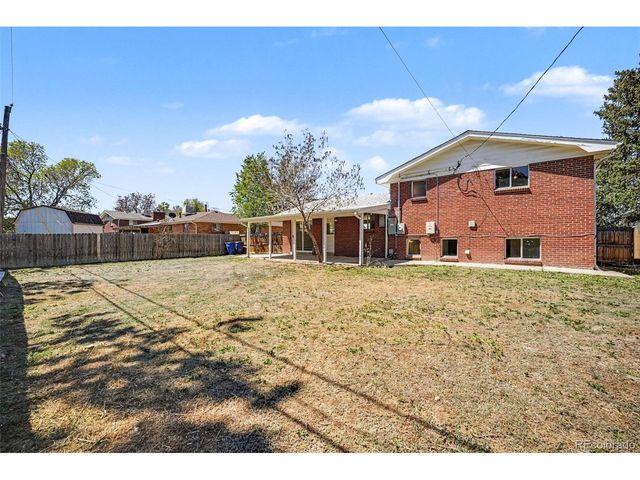 362 Salem St, Aurora, CO 80011