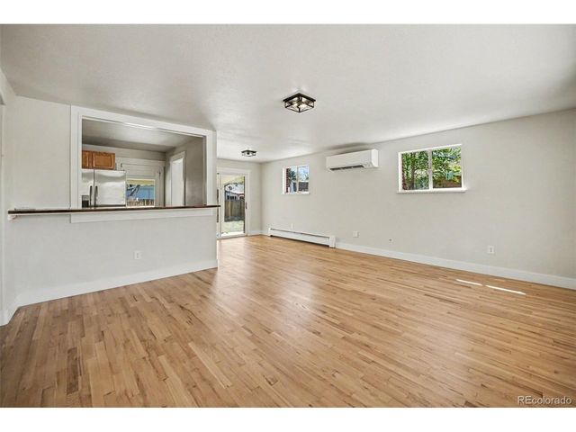 362 Salem St, Aurora, CO 80011