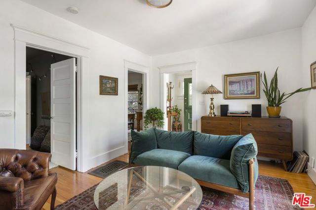 1644 Maltman Avenue, Los Angeles, CA 90026