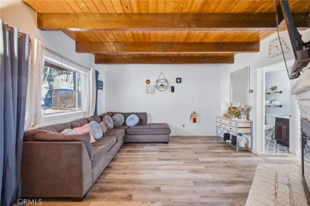 33061 Bluebird, Running Springs, CA 92382