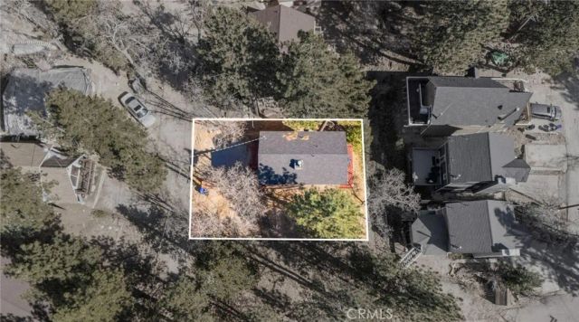 33061 Bluebird, Running Springs, CA 92382