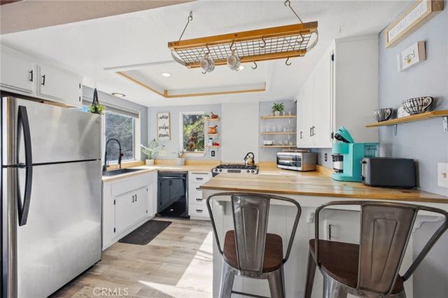 33061 Bluebird, Running Springs, CA 92382