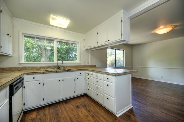 4301 Alsace Ct, Fair Oaks, CA 95628