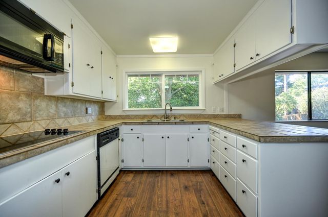4301 Alsace Ct, Fair Oaks, CA 95628
