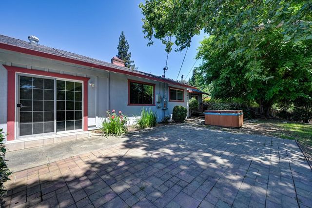 4301 Alsace Ct, Fair Oaks, CA 95628