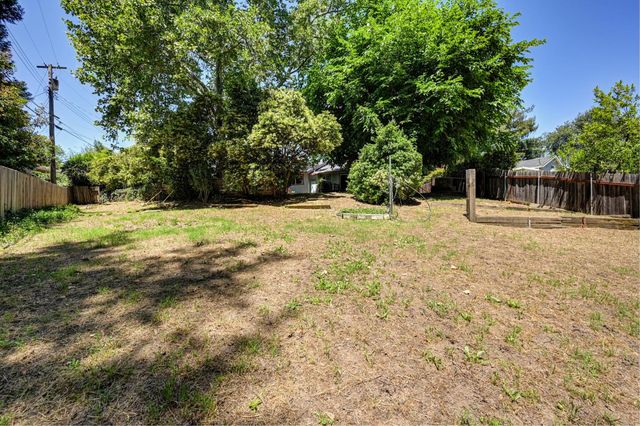 4301 Alsace Ct, Fair Oaks, CA 95628