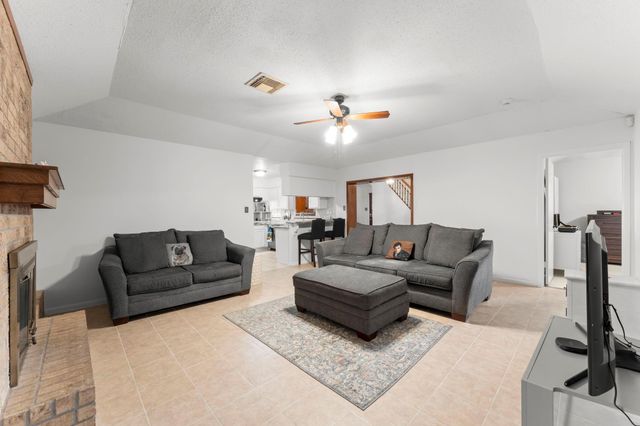 6103 Sunnygate Drive, Spring, TX 77373